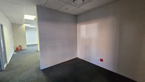 Ground Floor - 163m² Office Space To Let in Boardwalk Office Park, Faerie Glen (1)